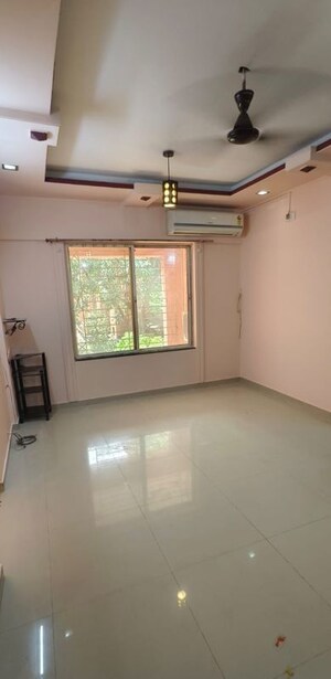 Room in 2 BHK Apartment at Phase 1 – for Rent