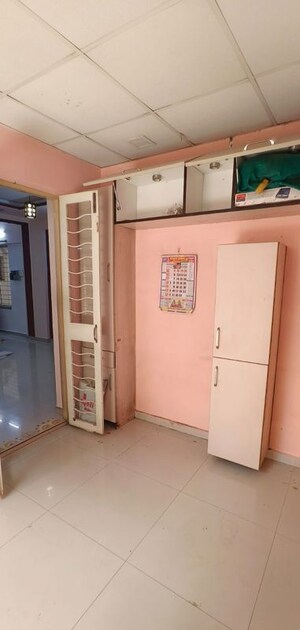 Room in 2 BHK Apartment at Phase 1 – for Rent