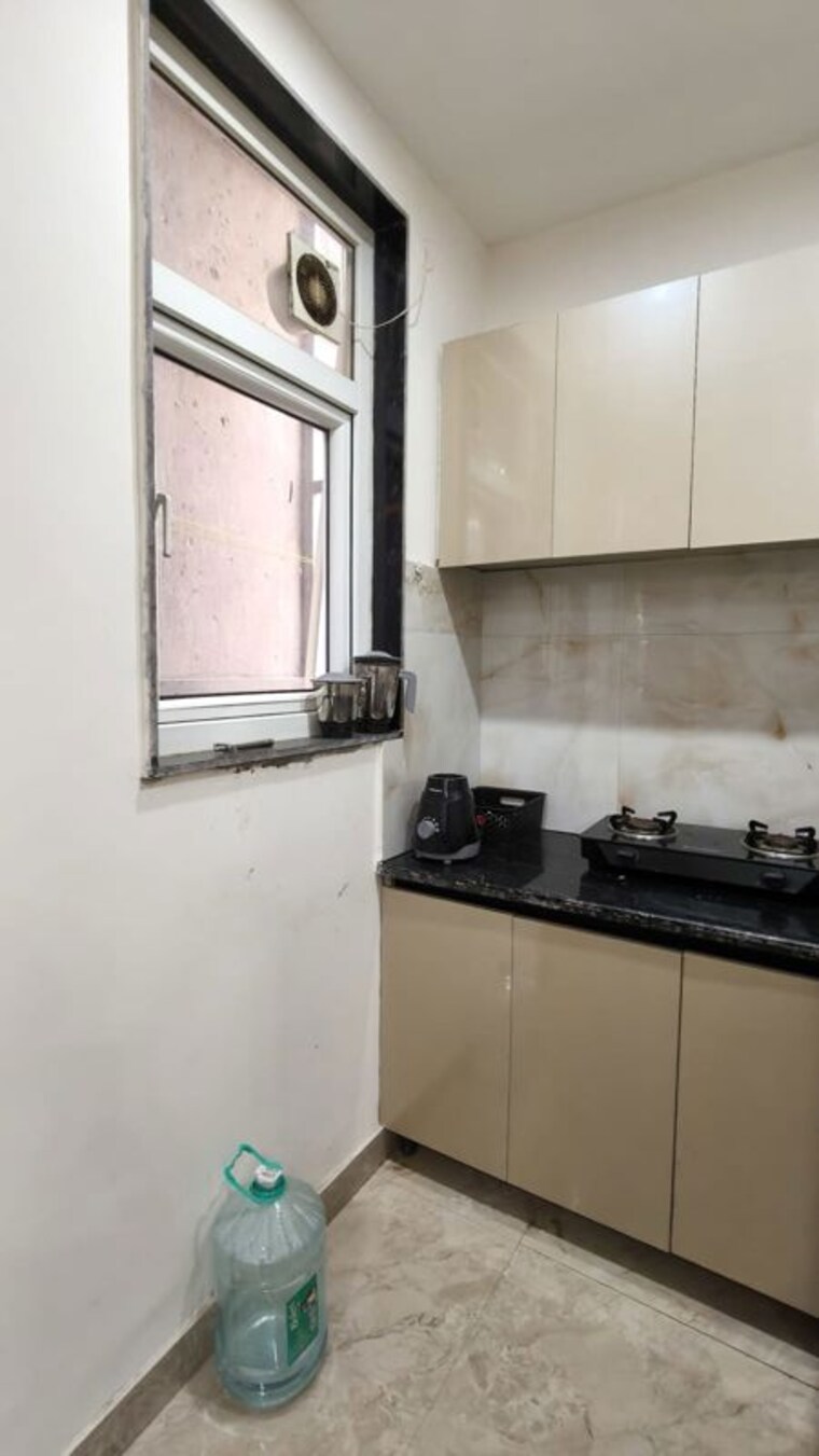 Kitchen, sector 43 1 Bedroom 1150 Sq.Ft. Builder Floor In Sector 43 Gurgaon 10529342