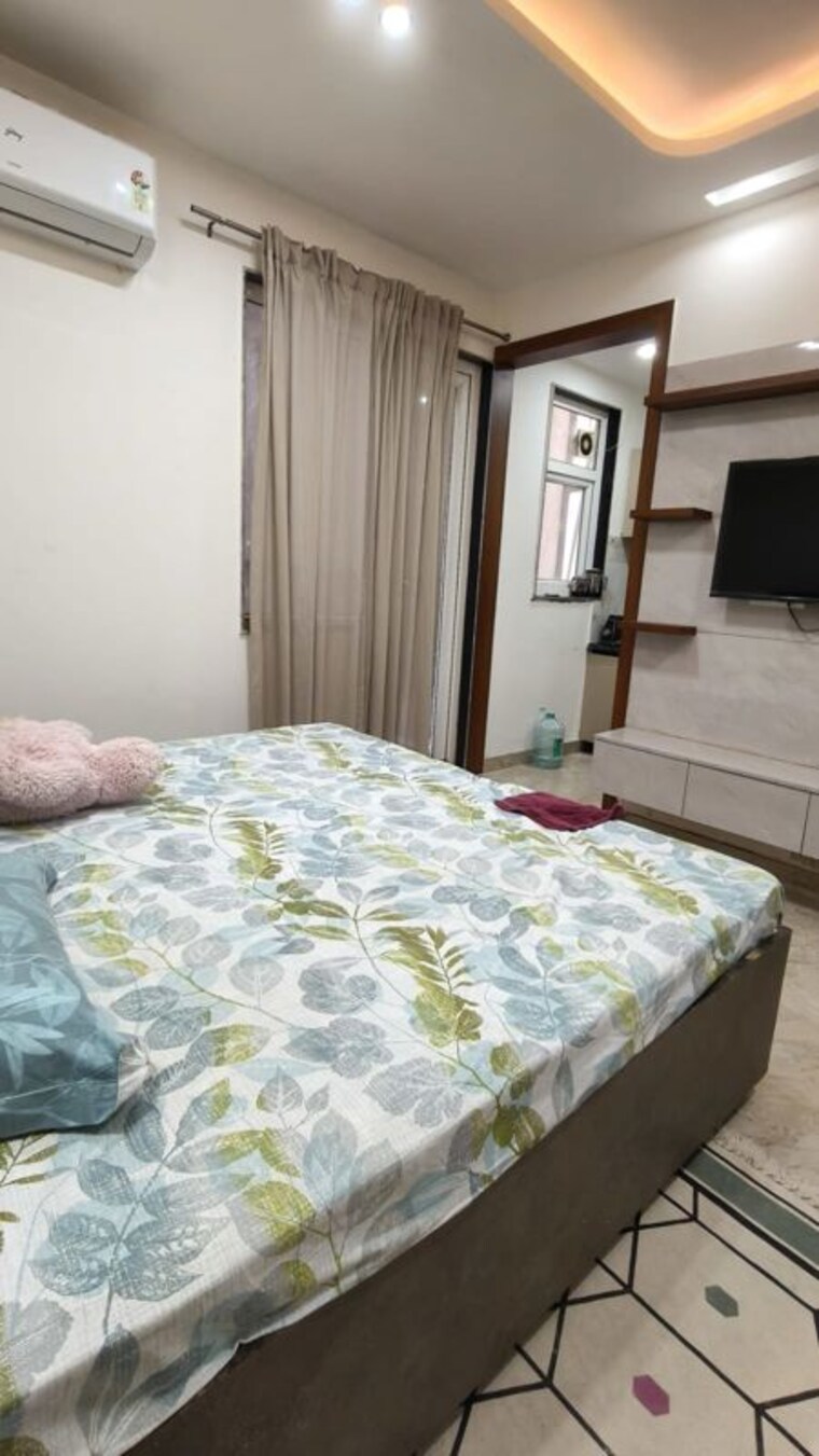 Bedroom, sector 43 1 Bedroom 1150 Sq.Ft. Builder Floor In Sector 43 Gurgaon 10529342