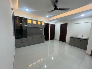 2 BHK Apartment For Rent in SMR Vinay Iconia Hyderabad, Kondapur