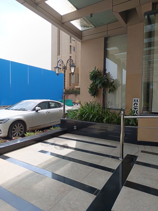 3.5 BHK + Servant Room 2010 Sq.Ft. Apartment in Capital Residency 360