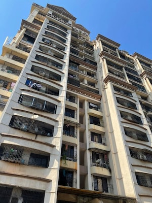 2 BHK Apartment For Rent in Cosmos Heritage, Manpada