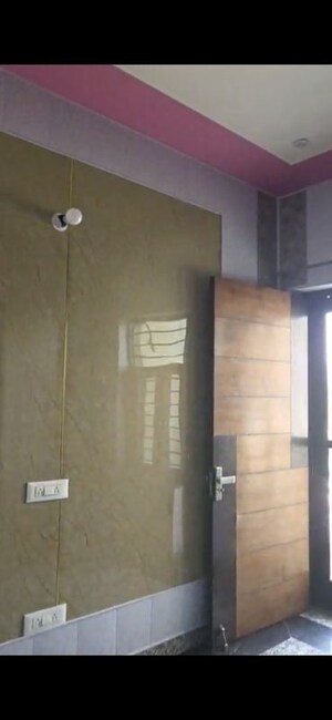Furnished Amenities in 3 BHK Builder Floor at BPTP Parklands Villa, Sector 88 – for Rent
