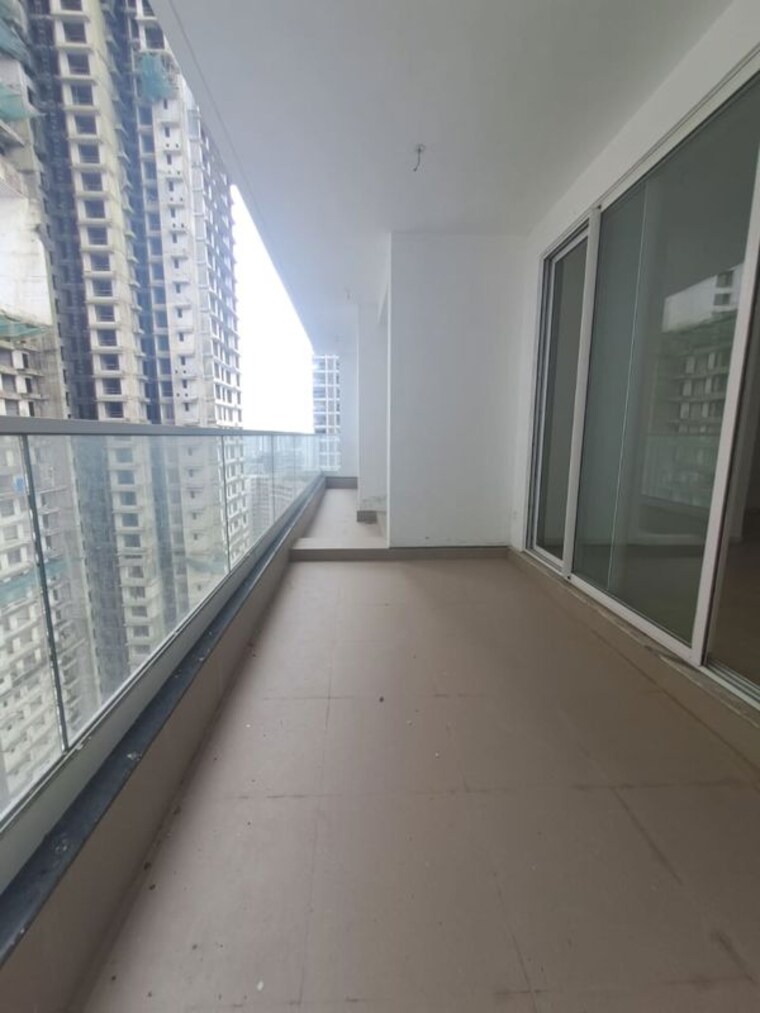 Balcony, omkar-alta-monte 2 Bedroom 1050 Sq.Ft. Apartment In Malad East Mumbai 10529371
