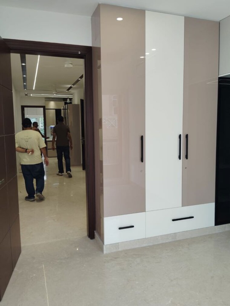 Room, amar colony 2 Bedroom 100 Sq.Yd. Builder Floor In Amar Colony Delhi 10529396