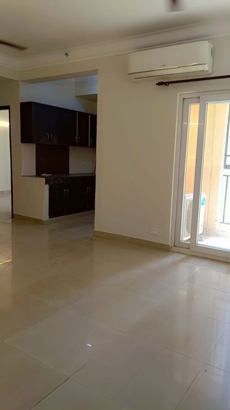 Room, paramount-floraville 2 Bedroom 1045 Sq.Ft. Apartment In Sector 137 Noida 10529415
