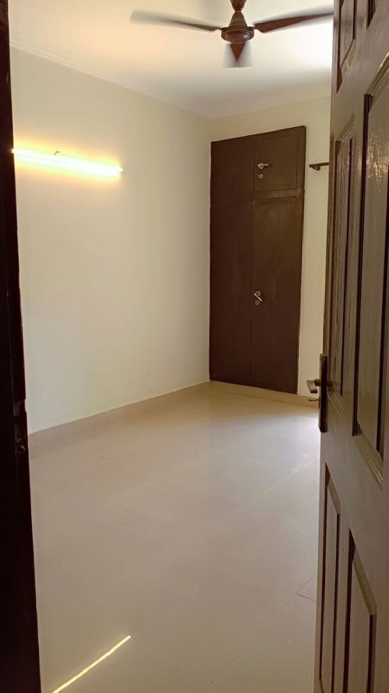 Room, paramount-floraville 2 Bedroom 1045 Sq.Ft. Apartment In Sector 137 Noida 10529415