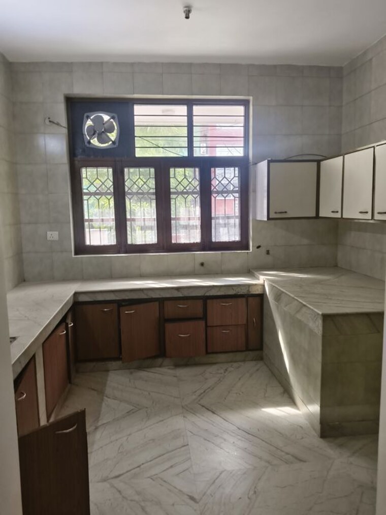 Kitchen, rwa-apartments-sector-52 3 Bedroom 18000 Sq.Ft. Independent House In Sector 52 Noida 10529400