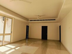4 BHK + Servant Room Apartment For Rent in Jaypee Greens Kingswood Oriental