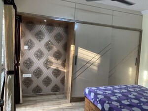 Room in 3 BHK Apartment at Pimple Gurav – for Rent