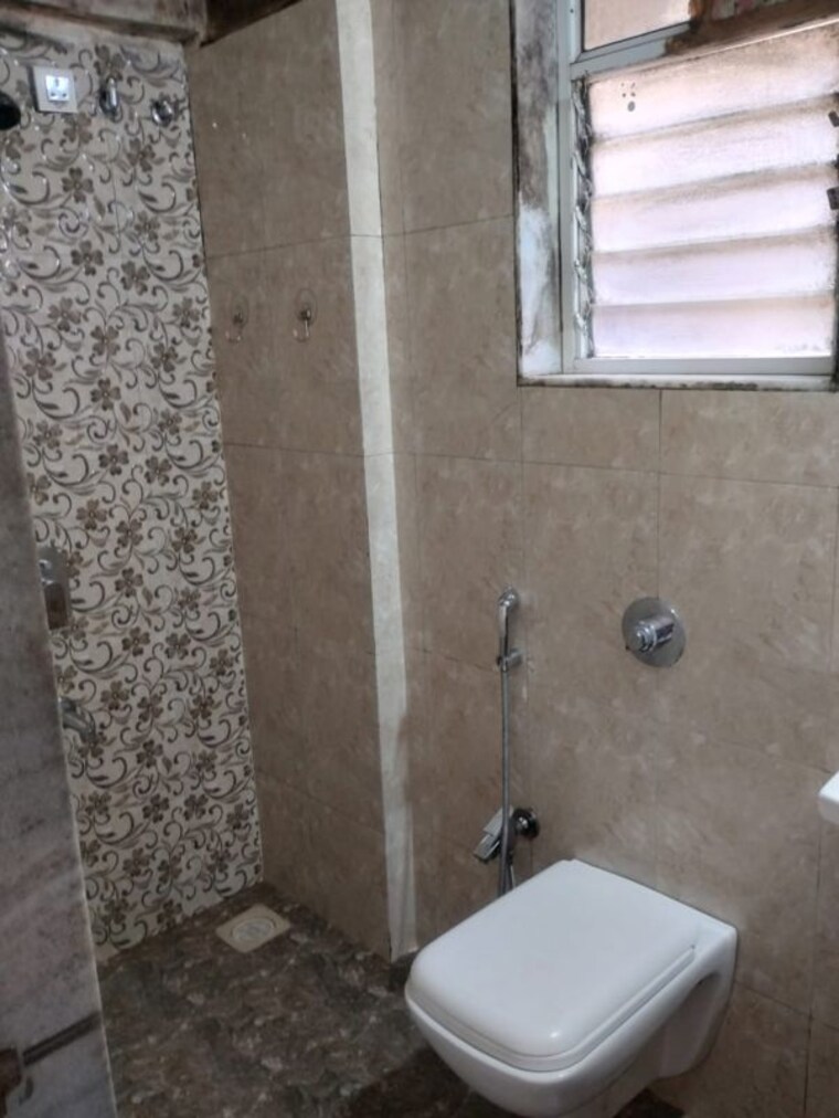 Bathroom, jvm-sarvam 2 Bedroom 650 Sq.Ft. Apartment In Ghodbunder Road Thane 10529424