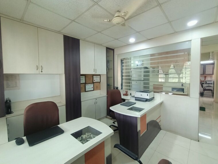 Team Area, sujit-complex Commercial Office Space 957 Sq.Ft. In Narhe Pune 10524905