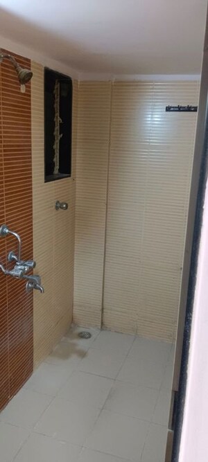 Bathroom in 1 BHK Apartment at Dombivli East – for Rent