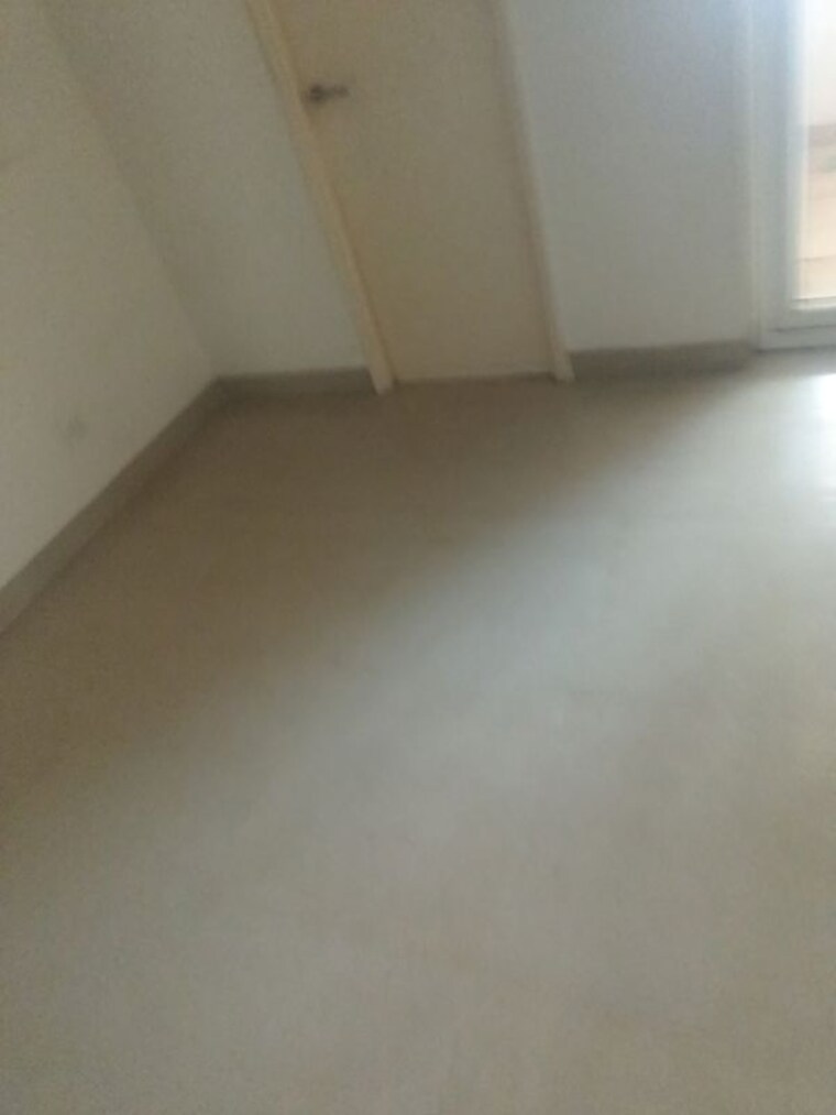 Room, emaar-emerald-floors 3 Bedroom 1600 Sq.Ft. Apartment In Sector 65 Gurgaon 10528737