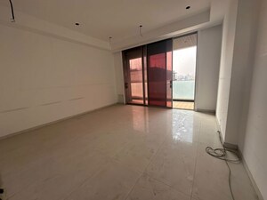 Room in 4 BHK Apartment at MJ 81 Aureate, Bandra West – for Sale