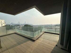 Kitchen in 4 BHK Apartment at MJ 81 Aureate, Bandra West – for Sale