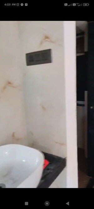 Room in 3 BHK Apartment at Unnat Nagar – for Rent