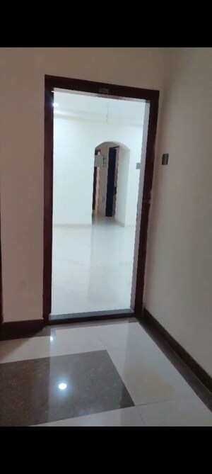 Building Lobby in 3 BHK Apartment at Unnat Nagar – for Rent