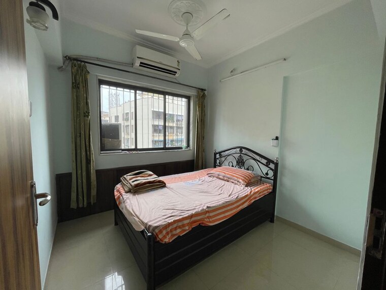 Bedroom, amrapali-chs-santacruz-east 1 Bedroom 300 Sq.Ft. Apartment In Santacruz East Mumbai 10529476