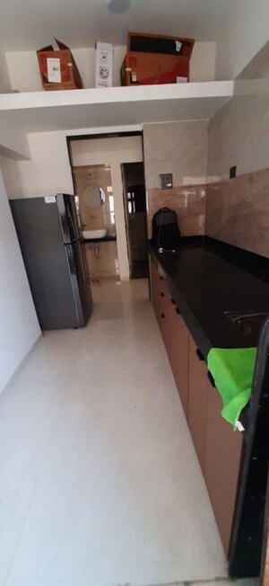 Team Area in 2 BHK Apartment at Goregaon West – for Rent