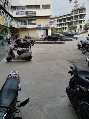 Parking in  Shop at GLS Central Avenue, Sector 92 – for Rent