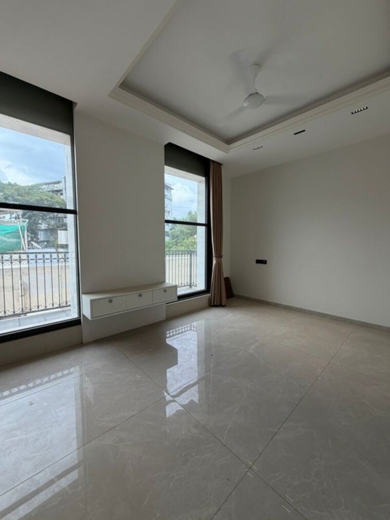 Room, nitesh-logos 4 Bedroom 5035 Sq.Ft. Apartment In Mg Road Bangalore 10529507