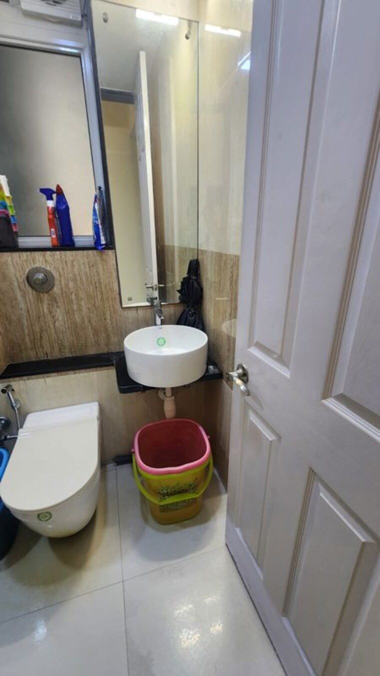 Bathroom, lily-white 3 Bedroom 1170 Sq.Ft. Apartment In Jogeshwari East Mumbai 10529582