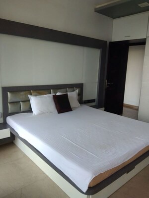 Bedroom in 3 BHK Apartment at Oberoi Exquisite Goregaon, Goregaon East – for Rent