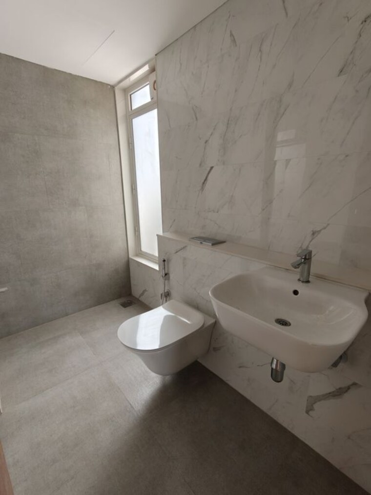 Bathroom, lodha-bella-vita 3 Bedroom 1056 Sq.Ft. Apartment In Nibm Road Pune 10529549