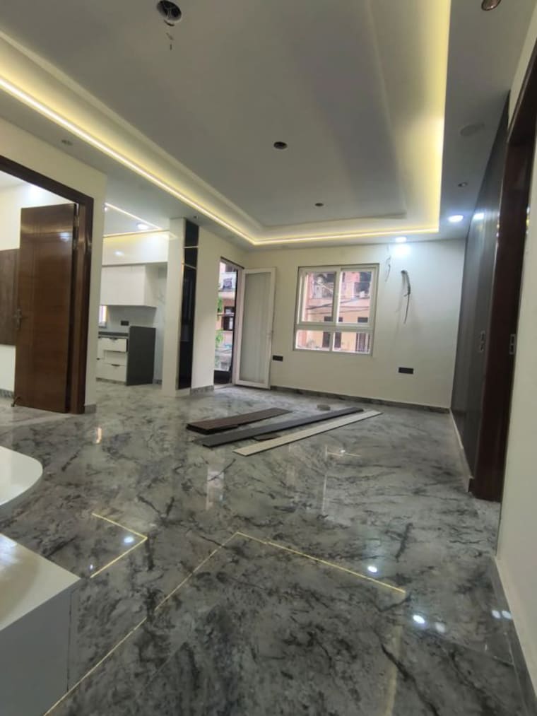 Room, rohini sector 24 4 Bedroom 1100 Sq.Ft. Builder Floor In Rohini Sector 24 Delhi 10529556