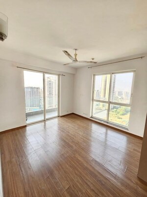 Room in 3.5 BHK Apartment at M3M Escala, Sector 70a – for Rent