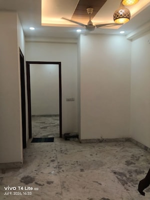 Room in 1 BHK Builder Floor at Panchsheel Vihar – for Rent