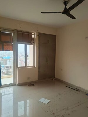 Room in 2 BHK Apartment at Mittal Rajnagar Residency, Raj Nagar Extension – for Rent
