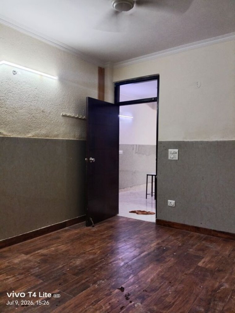 Room, khirki extension 2 Bedroom 100 Sq.Yd. Builder Floor In Khirki Extension Delhi 10529655
