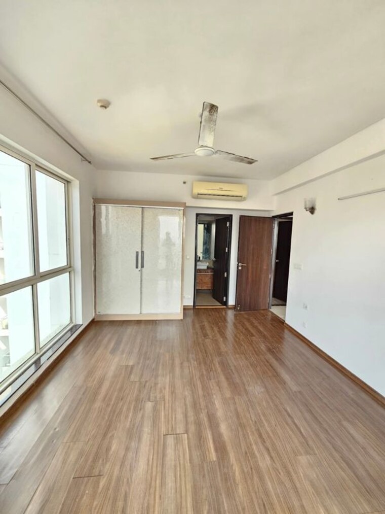 Room, m3m-escala 2.5 Bedroom 1638 Sq.Ft. Apartment In Sector 70a Gurgaon 10529640