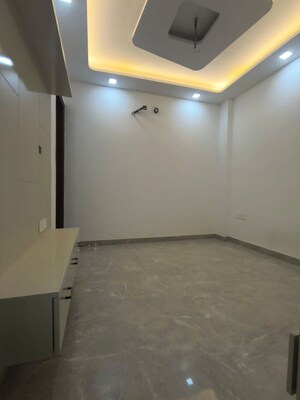 Room in 2 BHK Builder Floor at Rohini Sector 24 – for Sale