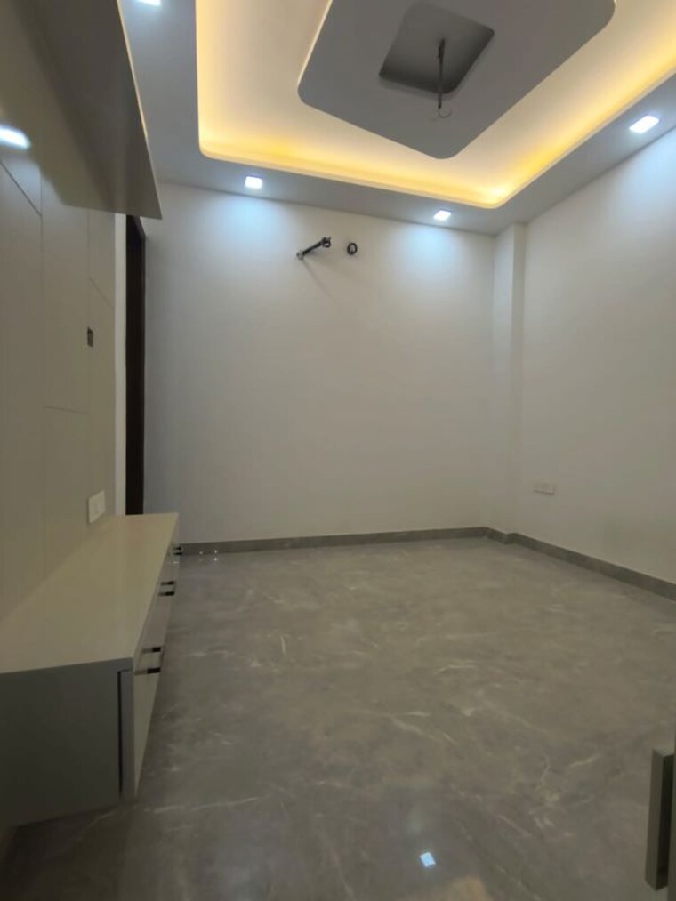 Room, rohini sector 24 2 Bedroom 700 Sq.Ft. Builder Floor In Rohini Sector 24 Delhi 10529643