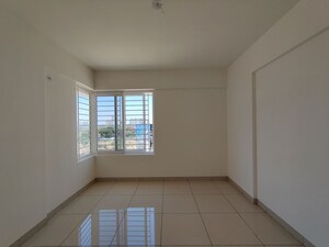 Room in 2 BHK Apartment at Mana Macasa Emerald, Choodasandra – for Sale