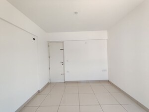 Room in 2 BHK Apartment at Mana Macasa Emerald, Choodasandra – for Sale