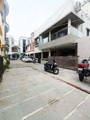 Parking in 5 BHK Independent House at Pal Gam – for Sale