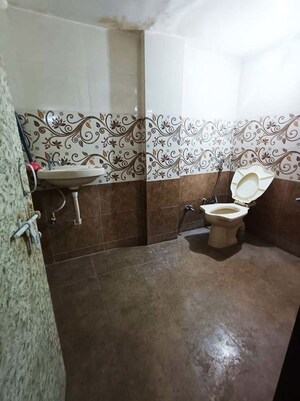 Furnished Amenities in 5 BHK Independent House at Pal Gam – for Sale