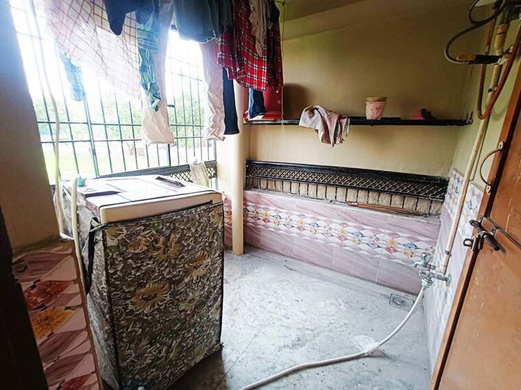 Bedroom, pal gam 5 Bedroom 165 Sq.Yd. Independent House In Pal Gam Surat 10529248