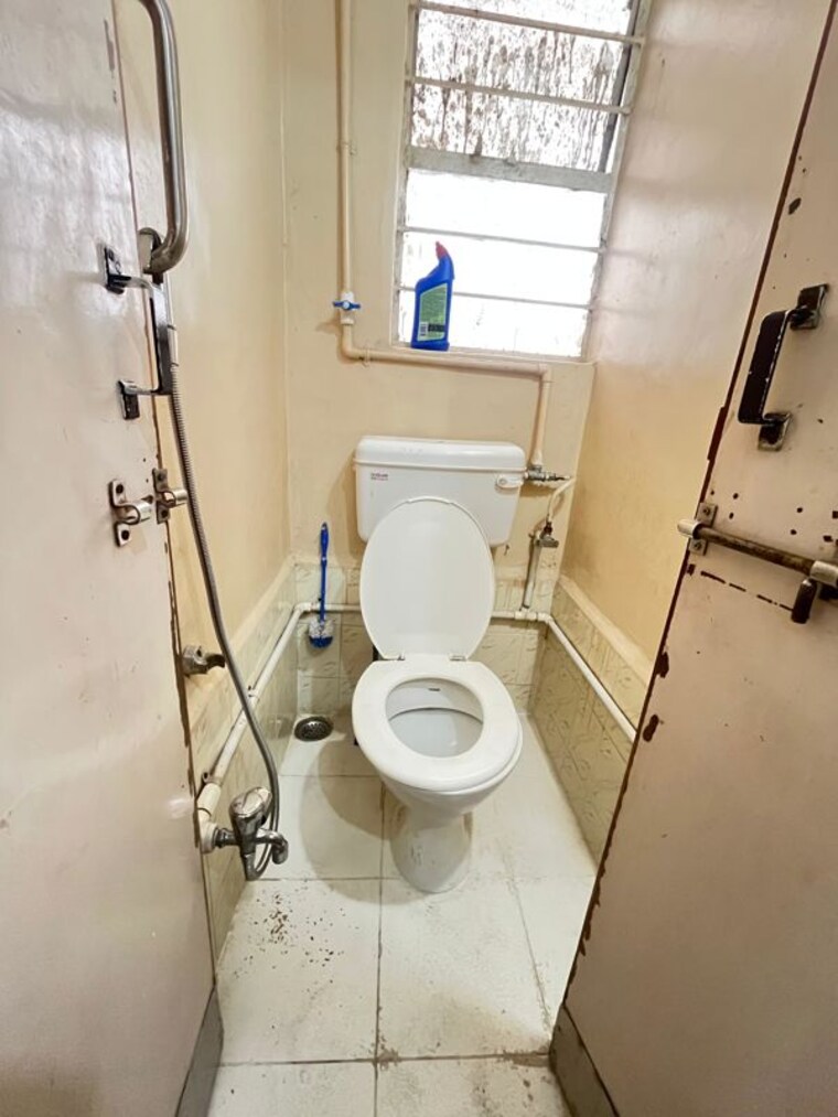 Bathroom, sigma-one 1 Bedroom 666 Sq.Ft. Apartment In Paud Road Pune 10529675