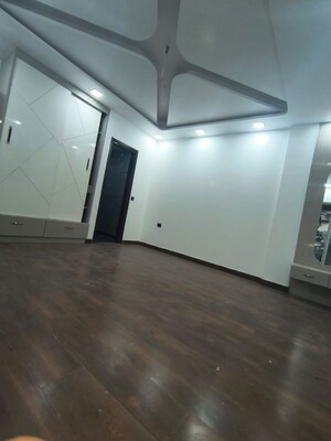 Room in 4 BHK Builder Floor at Rohini Sector 24 – for Sale