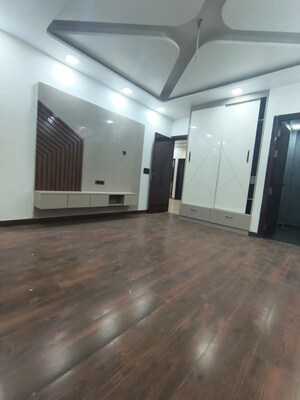 Room in 4 BHK Builder Floor at Rohini Sector 24 – for Sale