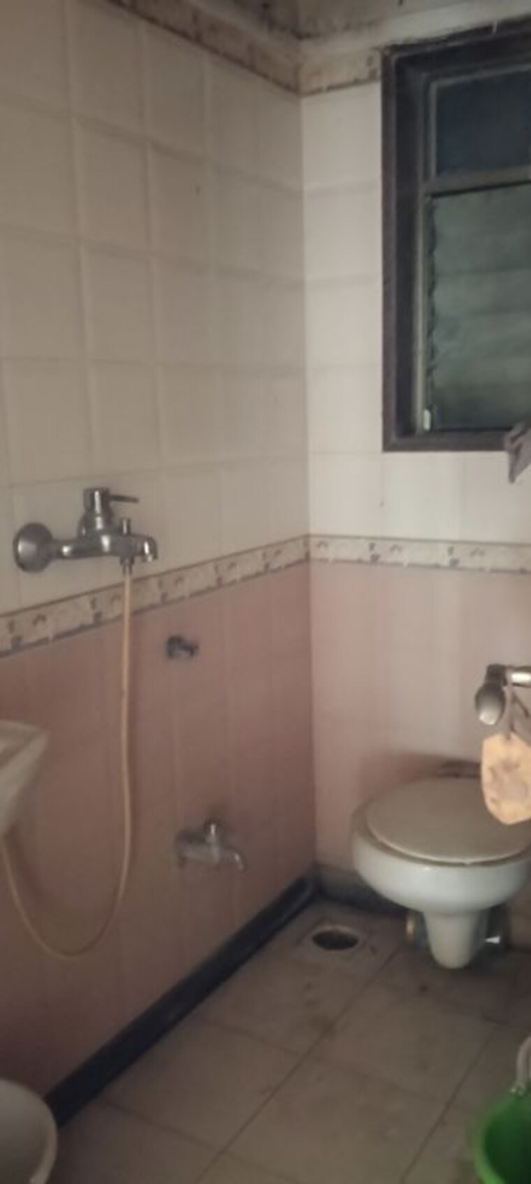 Bathroom, la-serena 4 Bedroom 2400 Sq.Ft. Apartment In Andheri West Mumbai 10529760