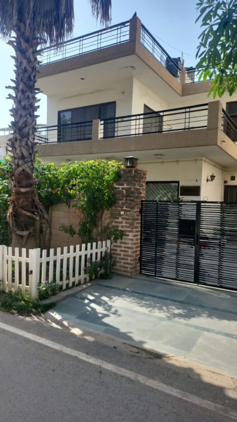 Exterior View, palam-vihar-residents-association 2 Bedroom 66 Sq.Yd. Independent House In Palam Vihar Gurgaon 10529774