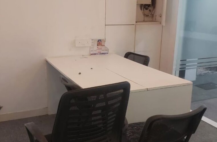 Team Area, lower parel Commercial Office Space 2467 Sq.Ft. In Lower Parel Mumbai 10529778
