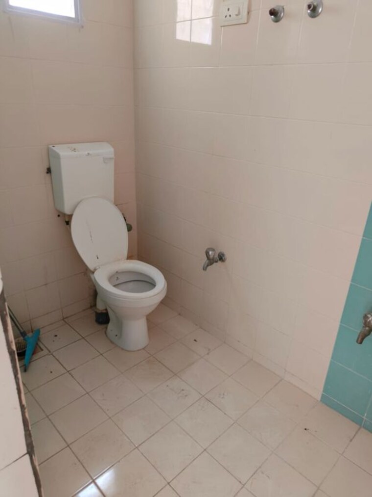 Bathroom, jodhpur 3 Bedroom 2250 Sq.Ft. Apartment In Jodhpur Ahmedabad 10529791